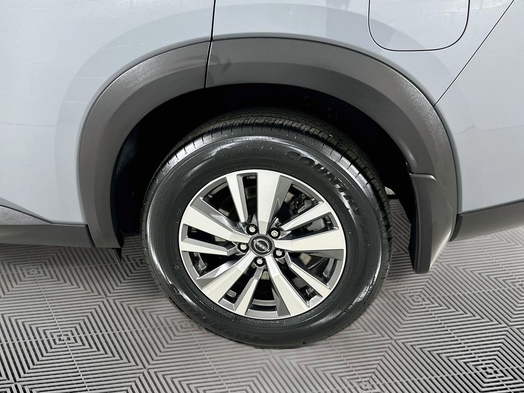 Used 2023 Nissan Pathfinder SL AWD/4WD image 29