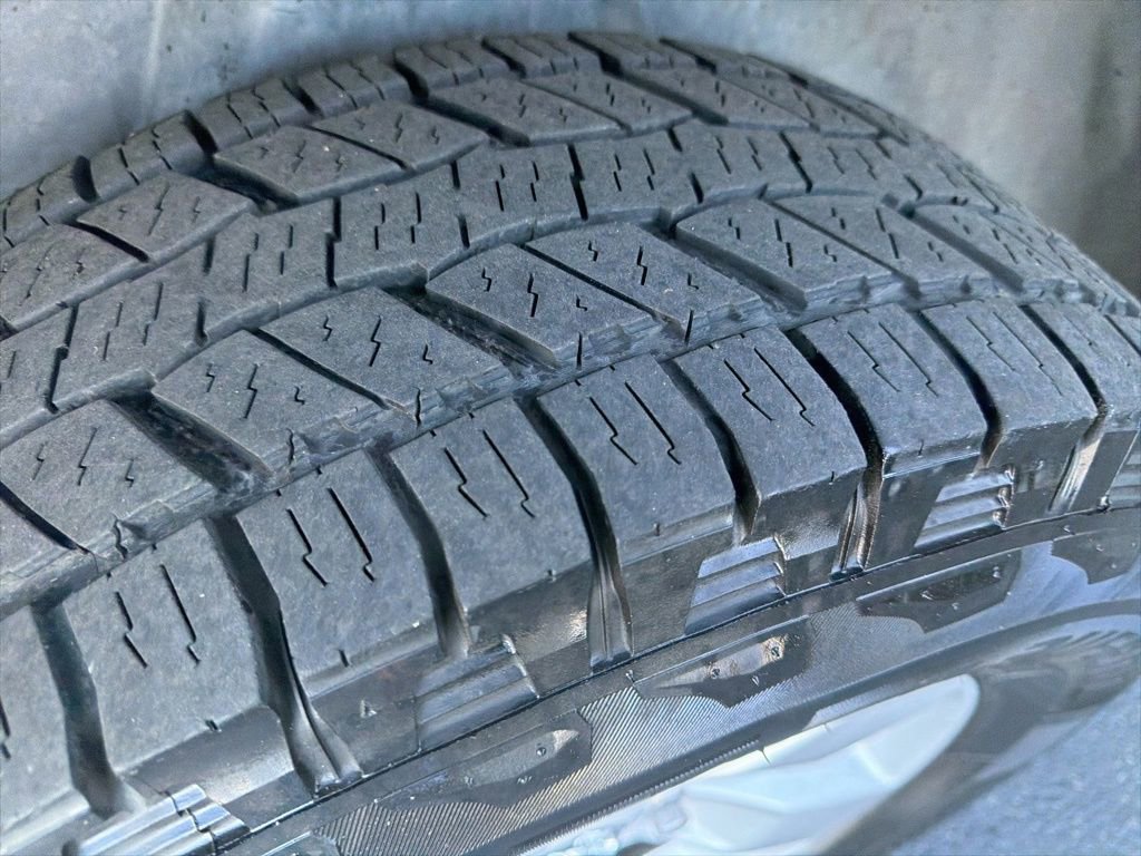 Used 2018 RAM 1500 Classic SLT image 32