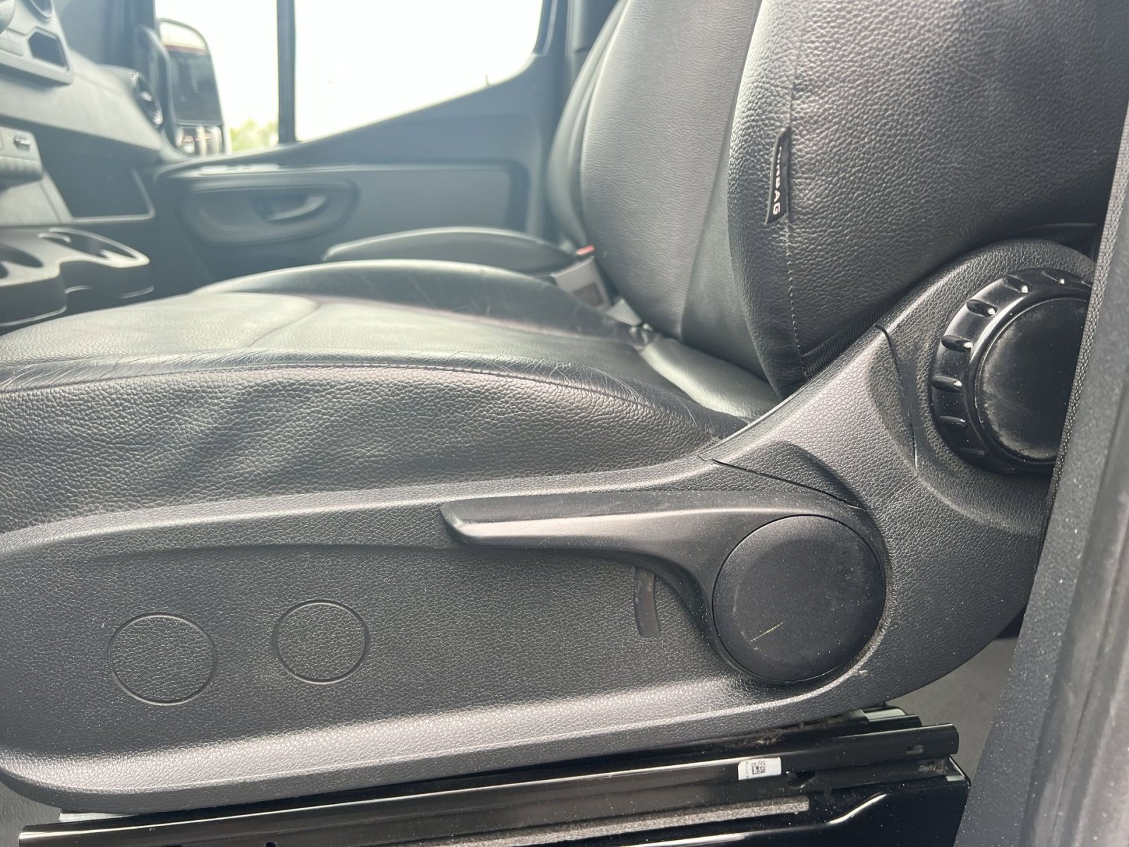 Used 2024 Mercedes-Benz Sprinter 2500 image 22