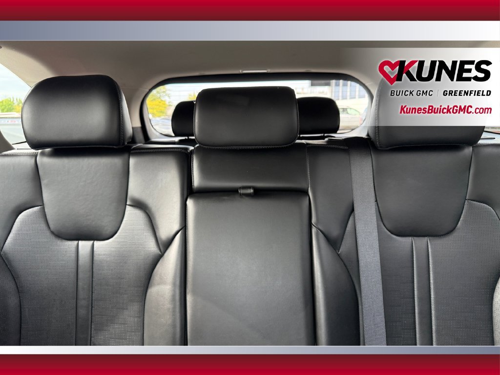 Used 2024 Kia Sorento S FWD image 15