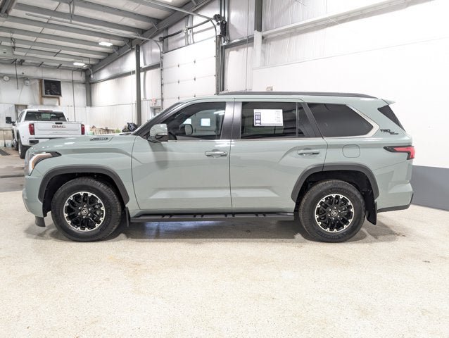 Used 2025 Toyota Sequoia 4WD image 6