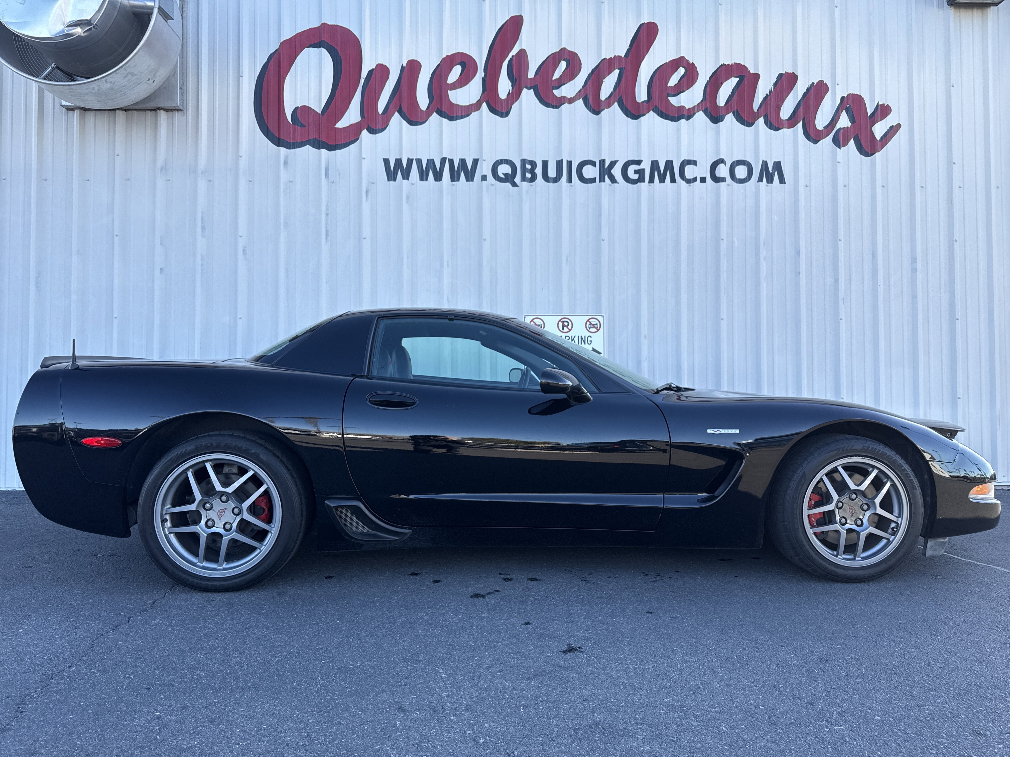 Used 2001 Chevrolet Corvette Z06 w/ Memory Pkg image 34