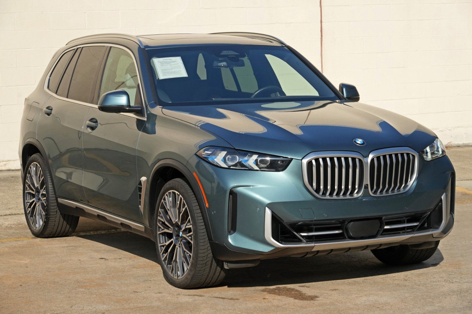Used 2025 BMW X5 sDrive40i w/ Climate Comfort Package RWD image 62