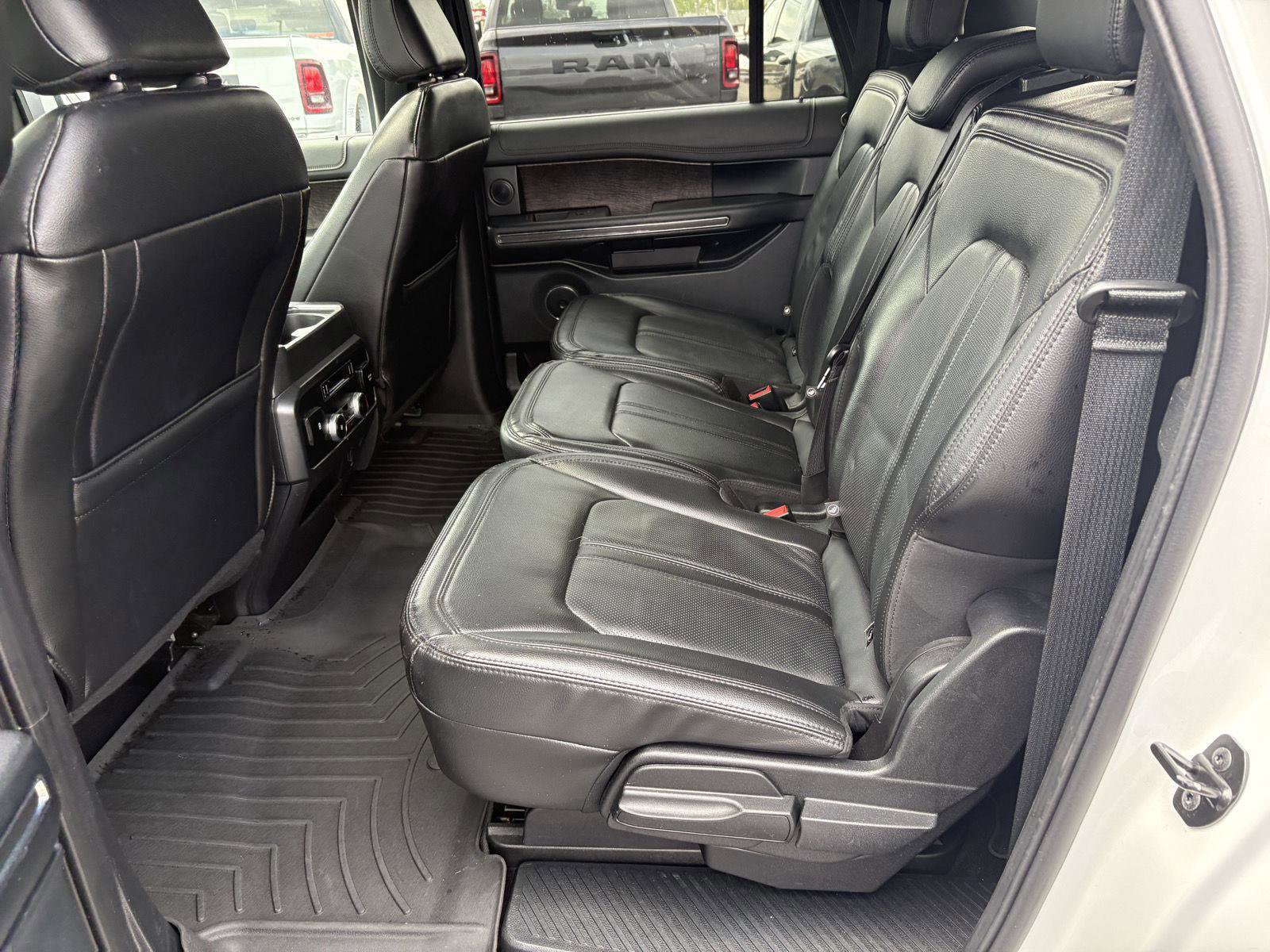 Used 2021 Ford Expedition Max Limited image 13