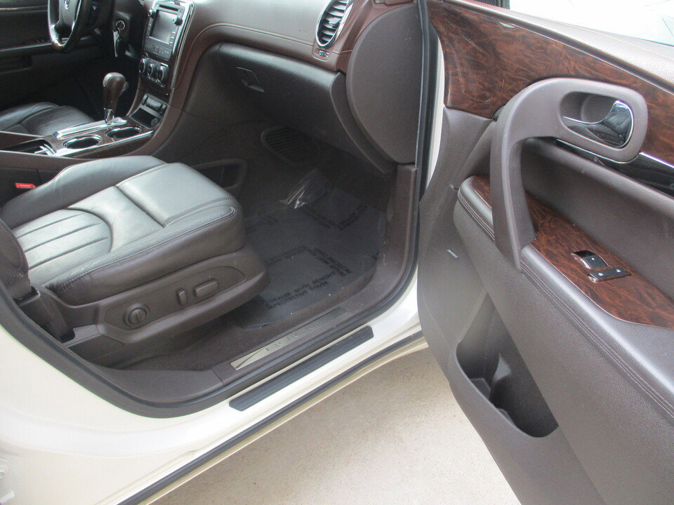 Used 2014 Buick Enclave Premium w/ Trailering Provision Package FWD image 21