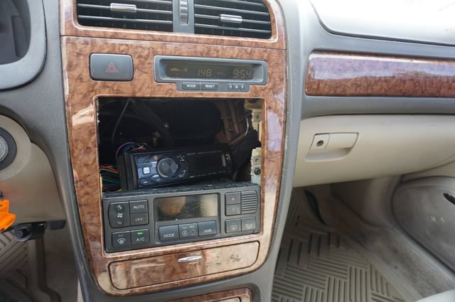Used 2004 Hyundai XG350 L FWD image 4