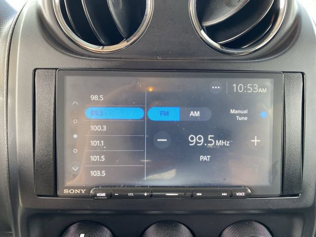 Used 2016 Jeep Patriot Latitude AWD/4WD image 17
