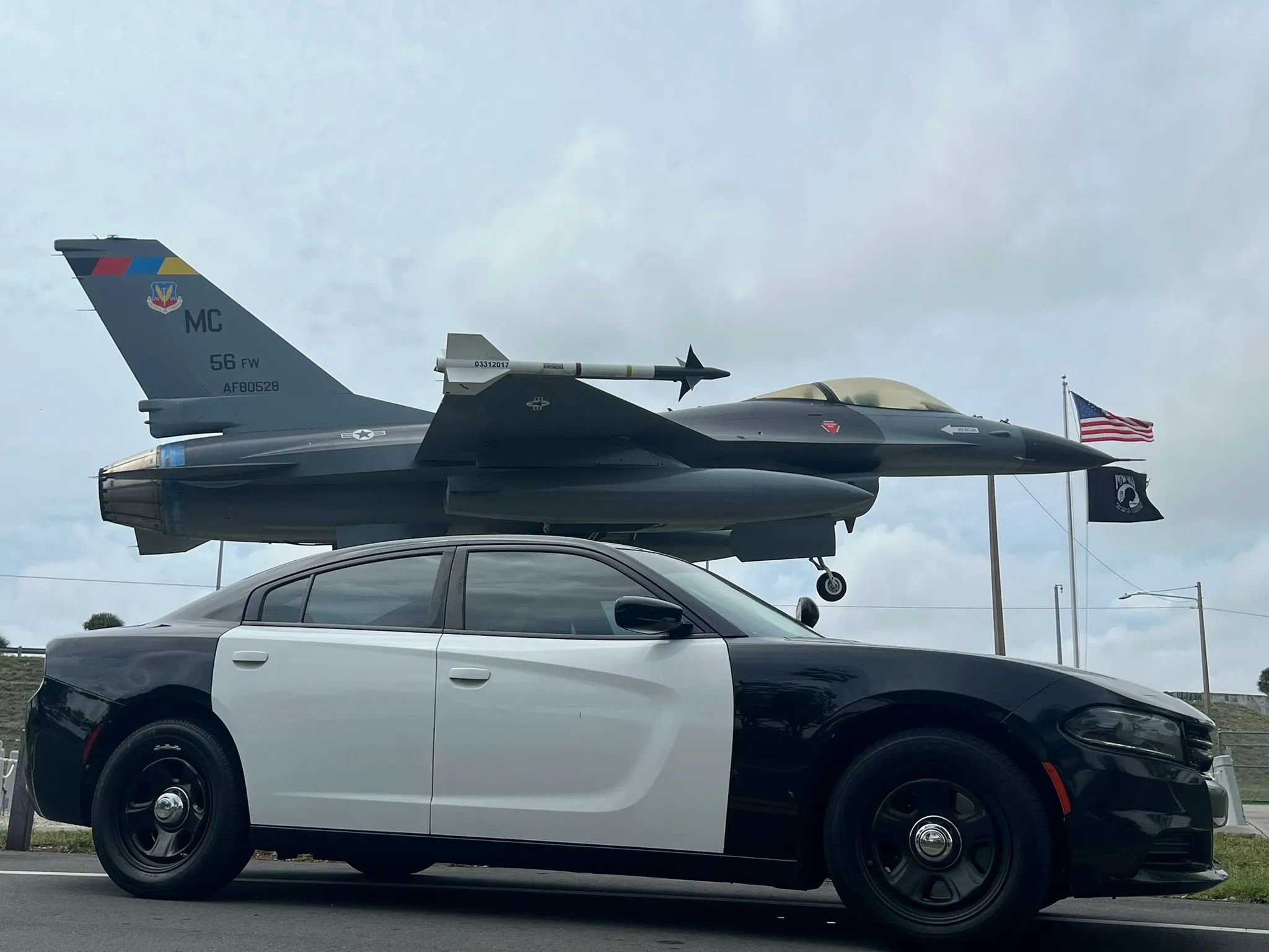 Used 2019 Dodge Charger Police RWD image 1