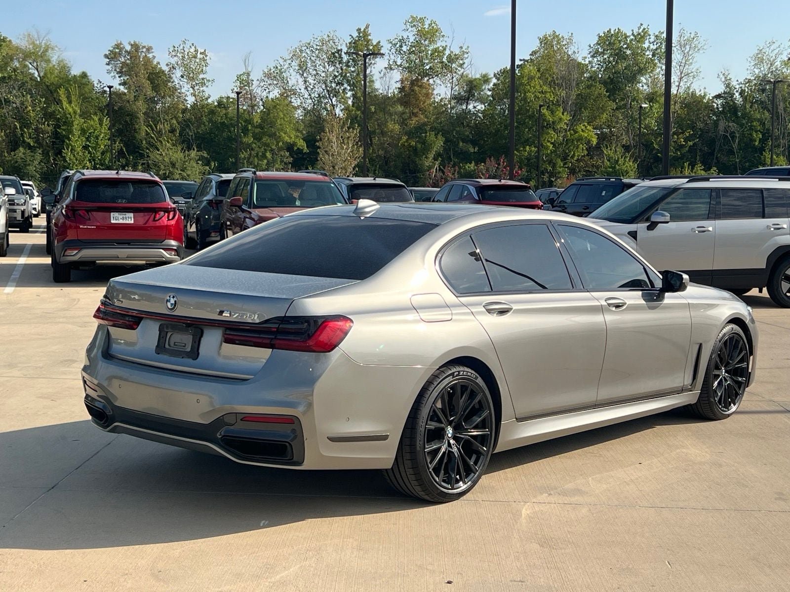 Used 2022 BMW 750i xDrive w/ Executive Package AWD/4WD image 12