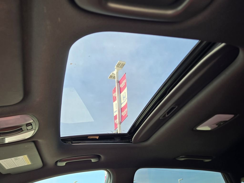 Used 2022 Hyundai Kona N Line w/ Tech Package image 15