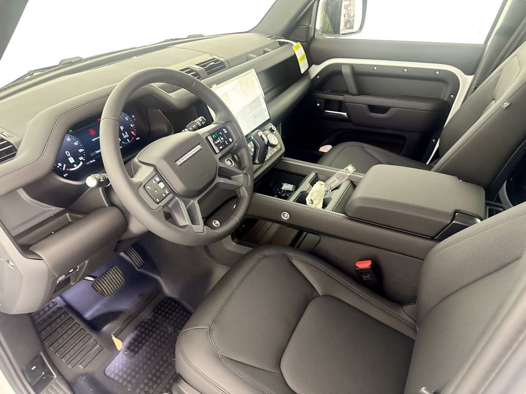 New 2026 Land Rover Defender 130 X-Dynamic SE AWD/4WD image 9