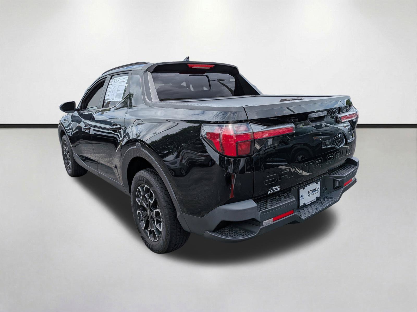 Used 2022 Hyundai Santa Cruz SEL Premium AWD/4WD image 6