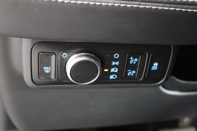Used 2022 Ford Mustang Mach-E Select AWD/4WD image 23