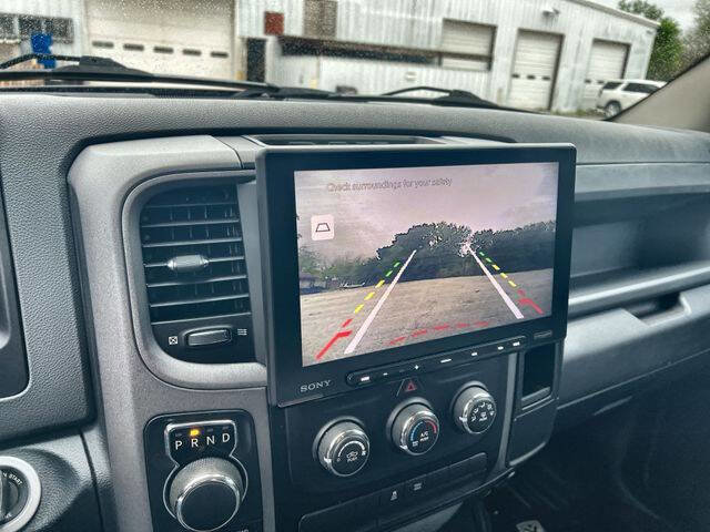Used 2017 RAM 1500 Express AWD/4WD image 14