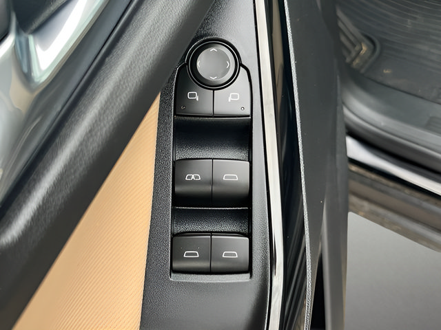 New 2026 Chevrolet Equinox ACTIV AWD/4WD image 15