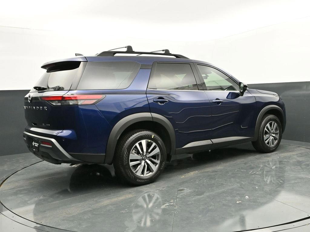 New 2026 Nissan Pathfinder SL image 5