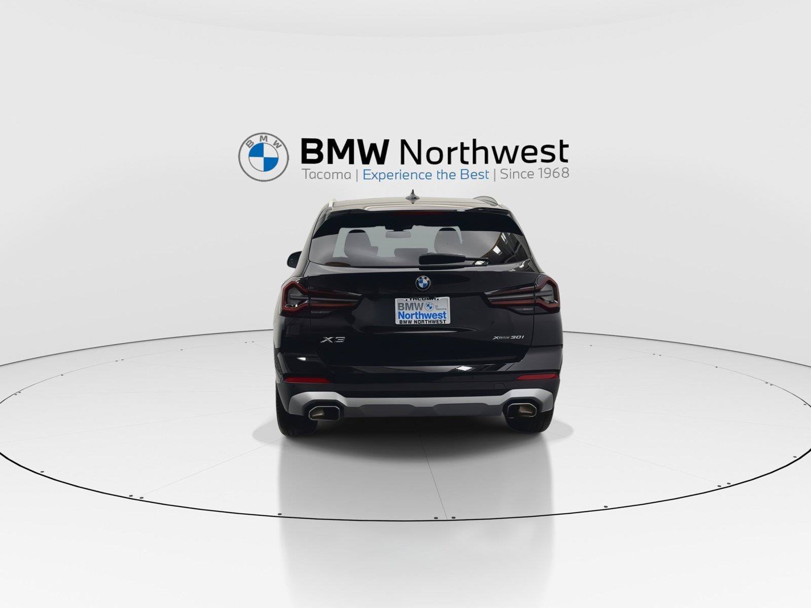 Used 2024 BMW X3 xDrive30i w/ Premium Package AWD/4WD image 2