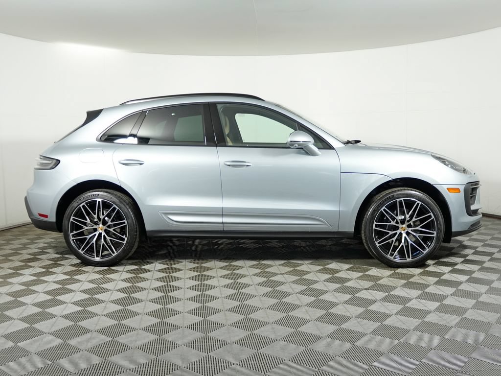 New 2026 Porsche Macan AWD/4WD image 8