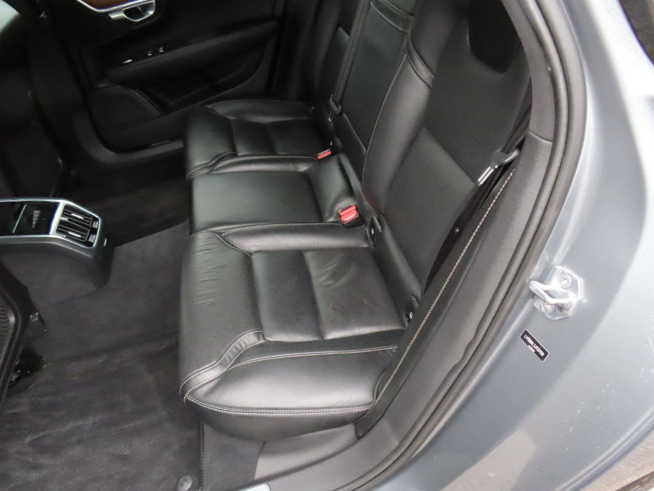 Used 2018 Volvo S90 T6 Inscription w/ Convenience Package image 22