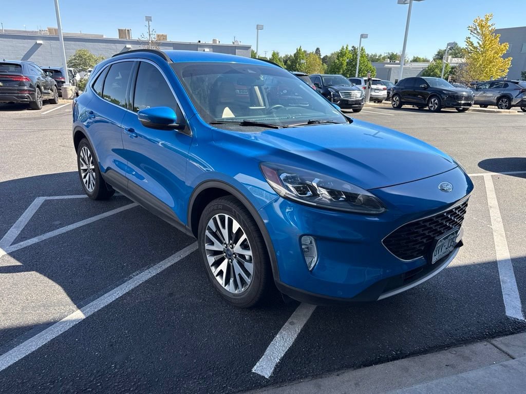 Used 2020 Ford Escape Titanium AWD/4WD image 2