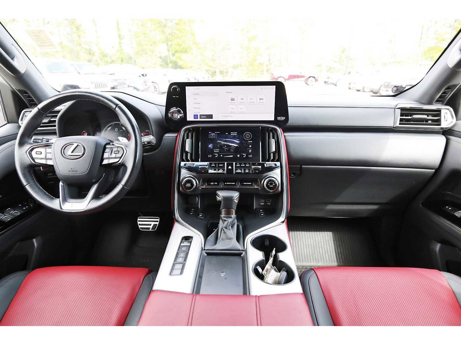 Used 2024 Lexus LX 600 F Sport image 7