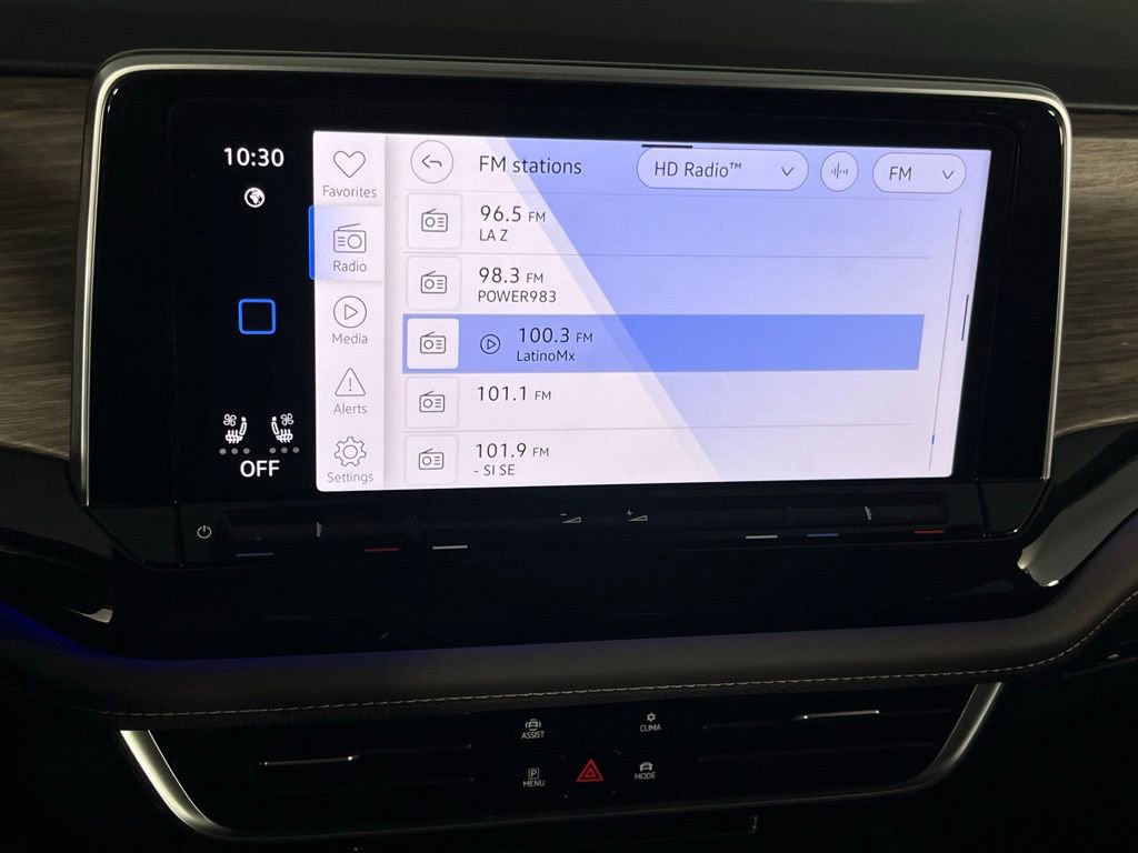 Used 2025 Volkswagen Atlas SEL image 23