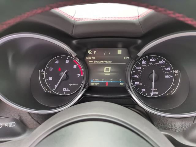 Used 2023 Alfa Romeo Stelvio Estrema image 24