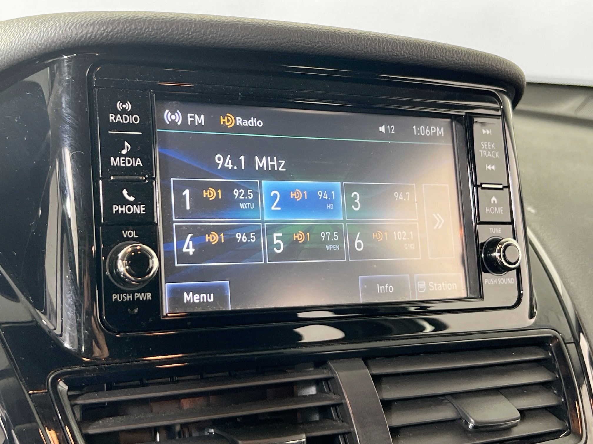 Used 2022 Mitsubishi Eclipse Cross ES image 14