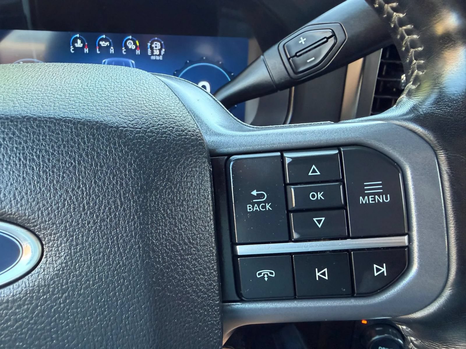 Used 2024 Ford F250 Lariat AWD/4WD image 39