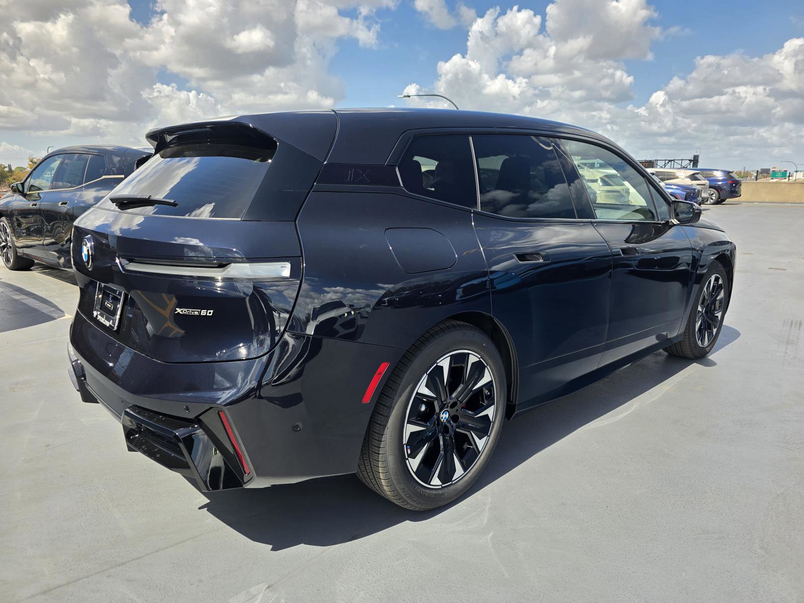 New 2026 BMW iX xDrive60 w/ M Sport Package image 3