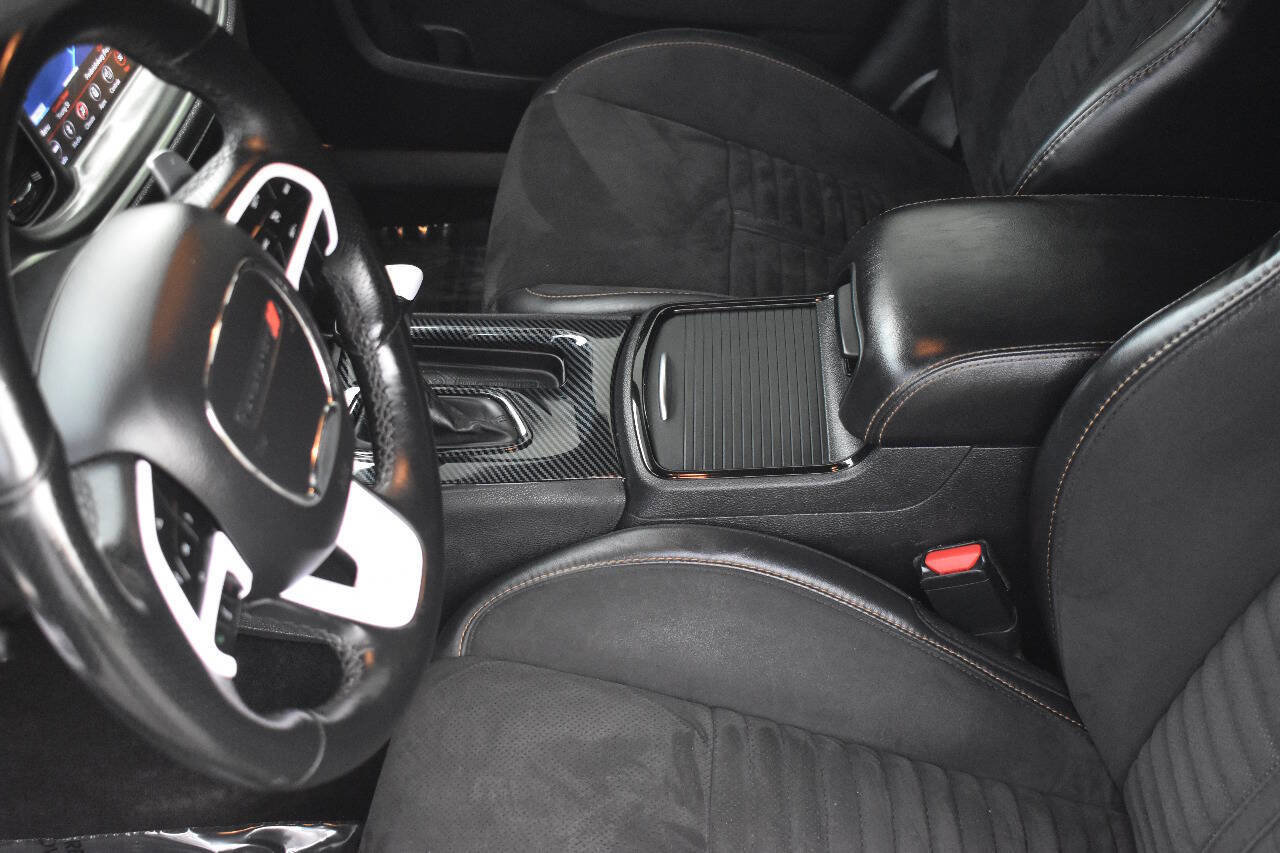 Used 2018 Dodge Charger R/T image 30