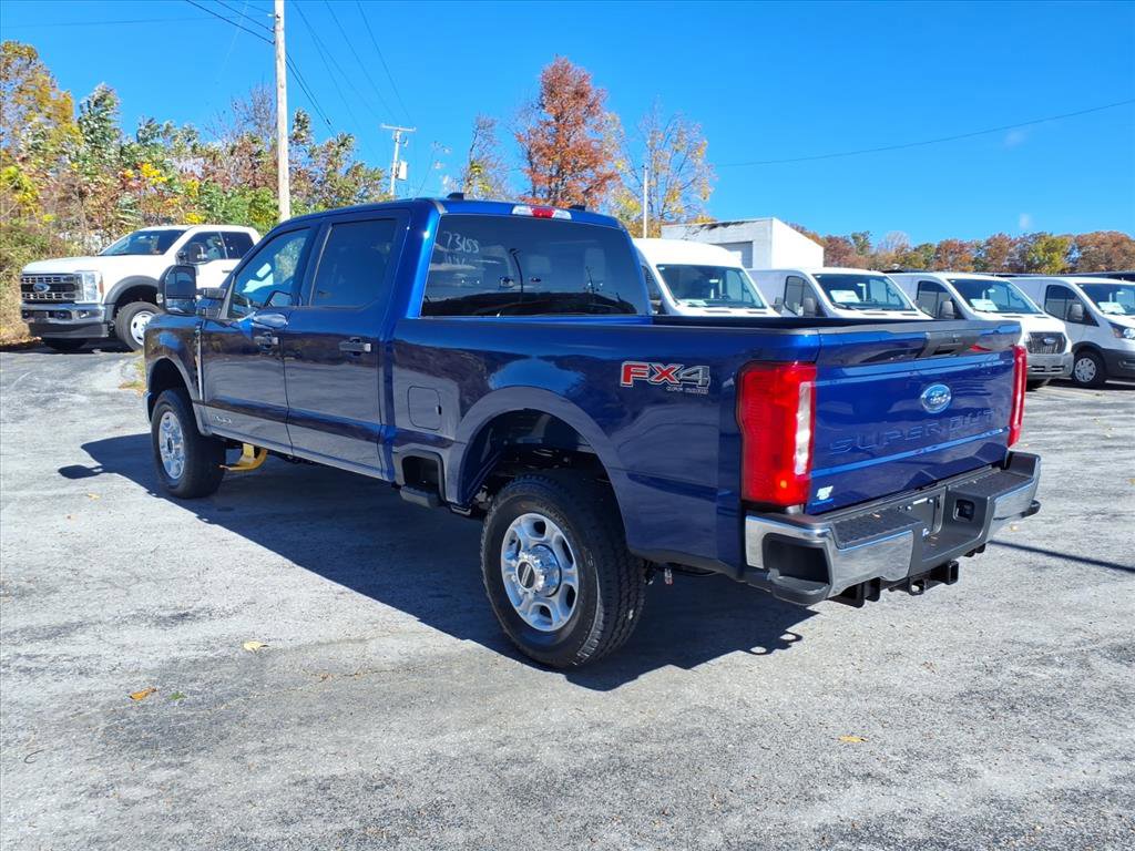 New 2026 Ford F350 XLT w/ FX4 Off-Road Package image 3