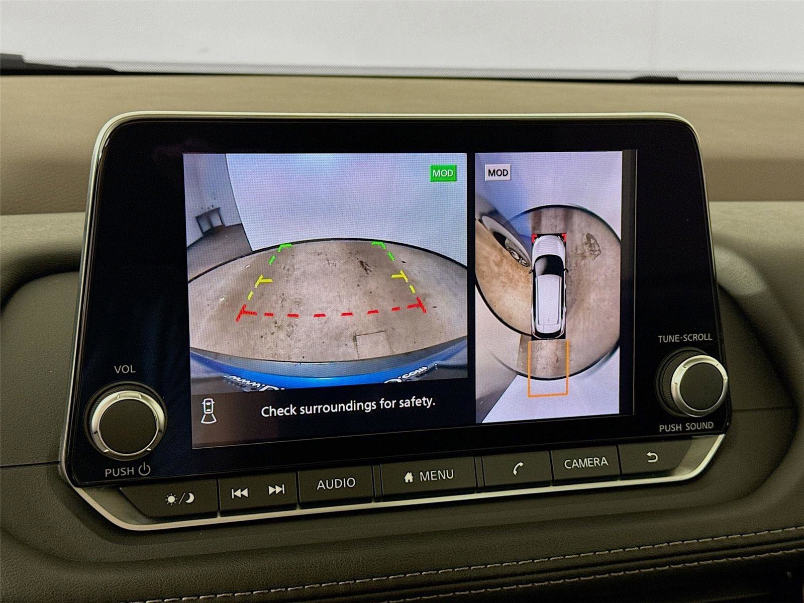 Used 2023 Nissan Rogue SL image 6