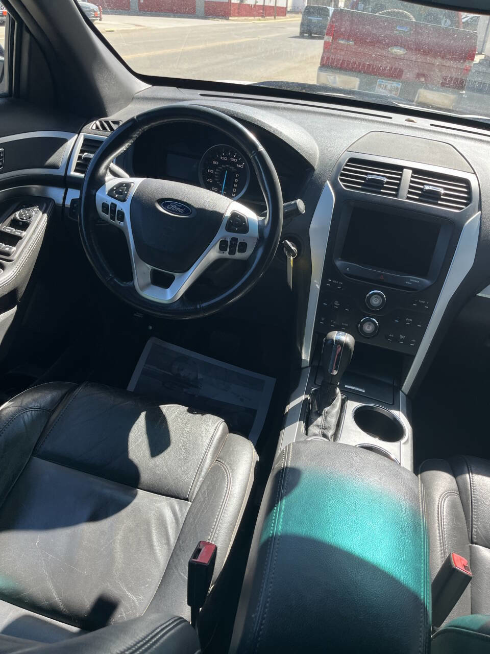 Used 2013 Ford Explorer XLT image 10