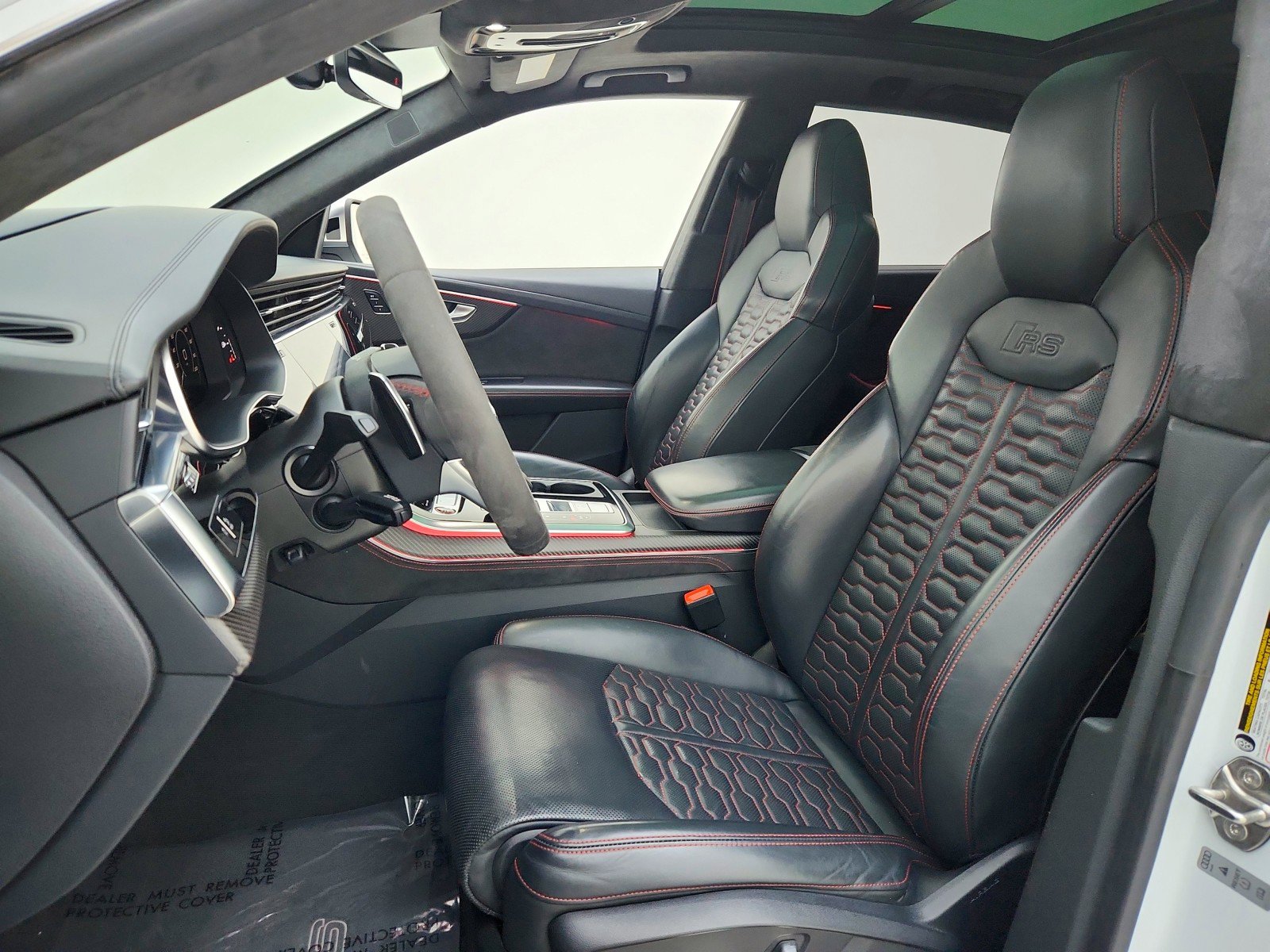 Used 2022 Audi RS Q8 w/ Luxury Package image 17