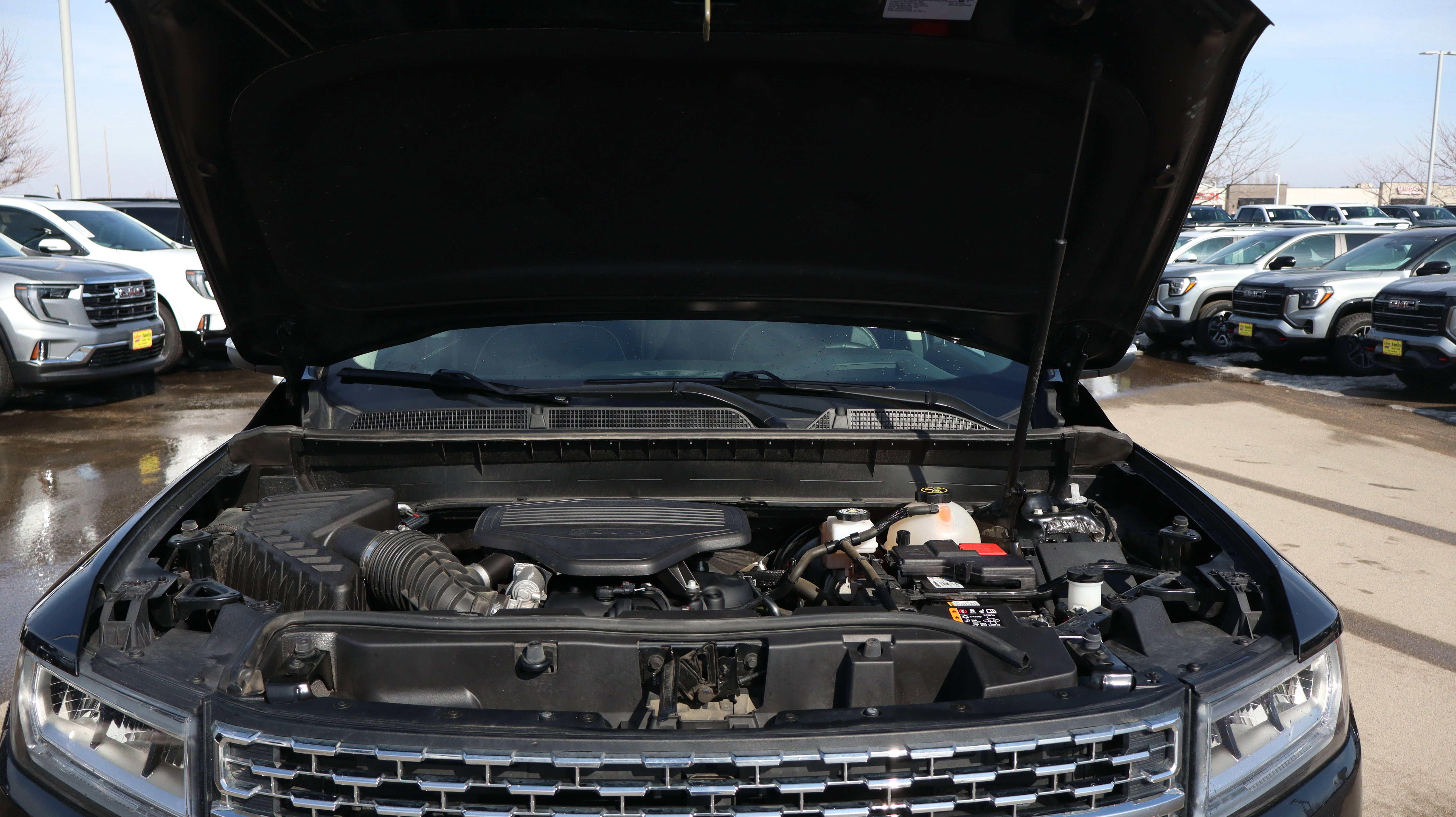 Certified 2023 GMC Acadia Denali w/ Denali Ultimate Package image 18