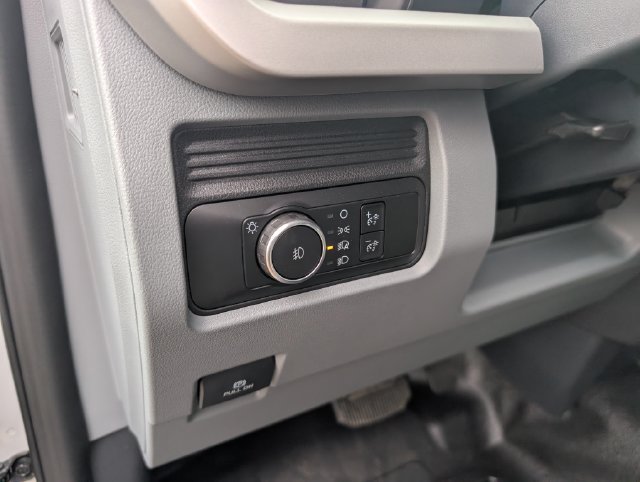 New 2027 Ford F550 4x4 Crew Cab image 13