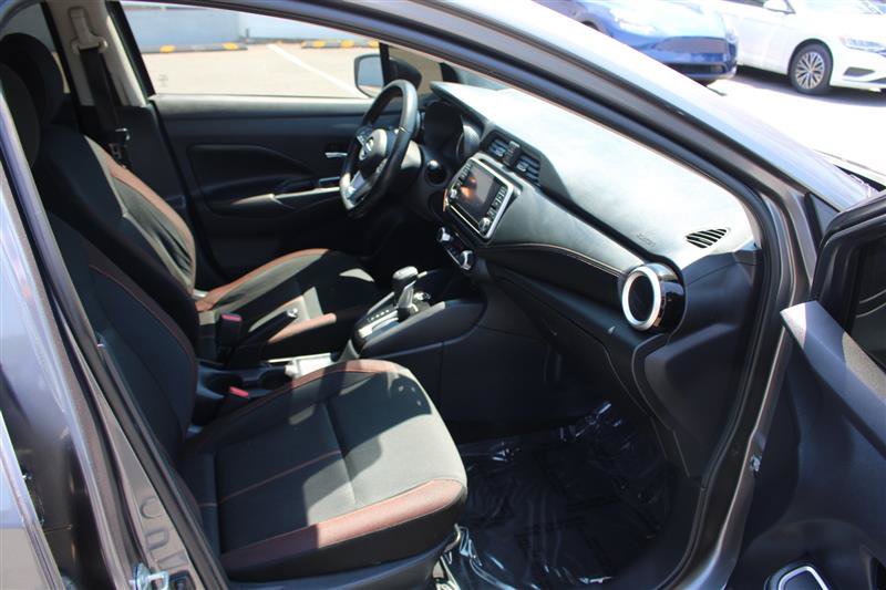 Used 2020 Nissan Versa SR FWD image 9