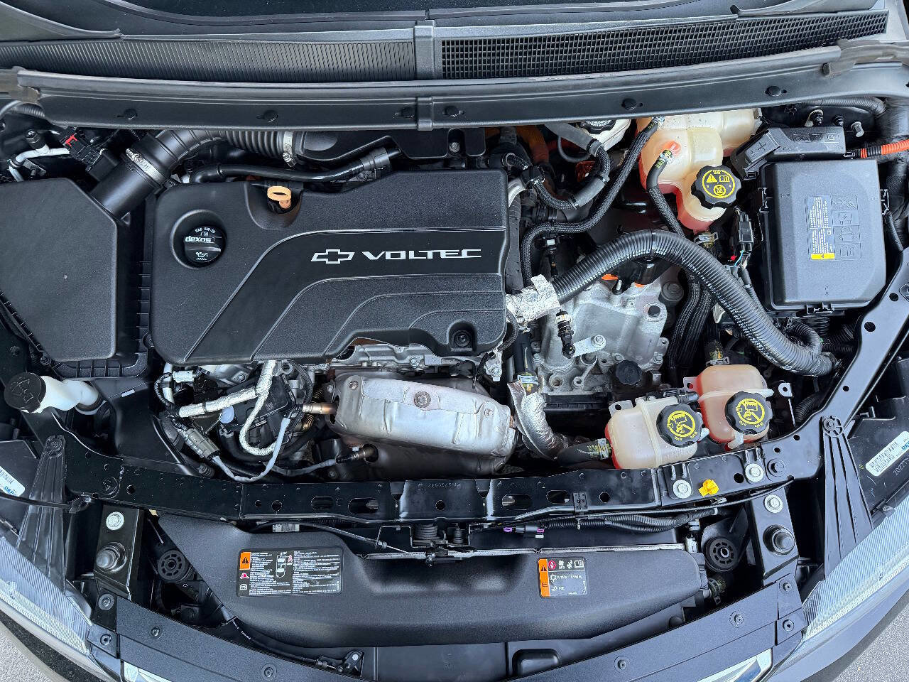 Used 2016 Chevrolet Volt Premier w/ Driver Confidence Package image 36