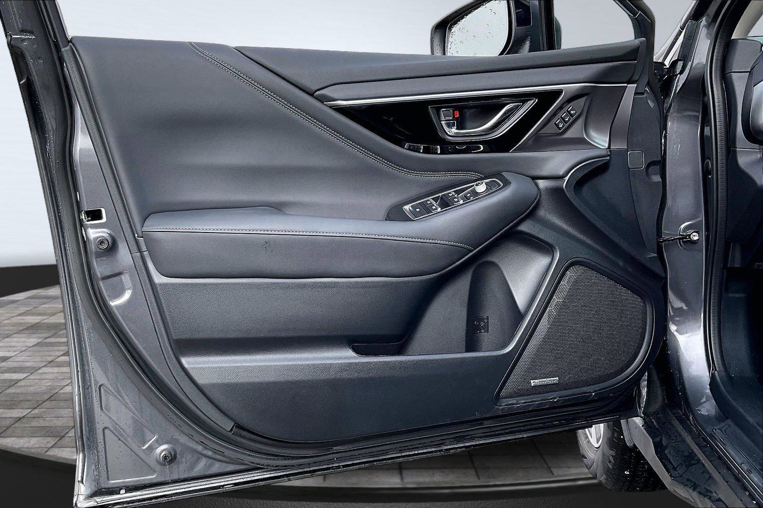 Certified 2025 Subaru Outback Limited AWD/4WD image 17