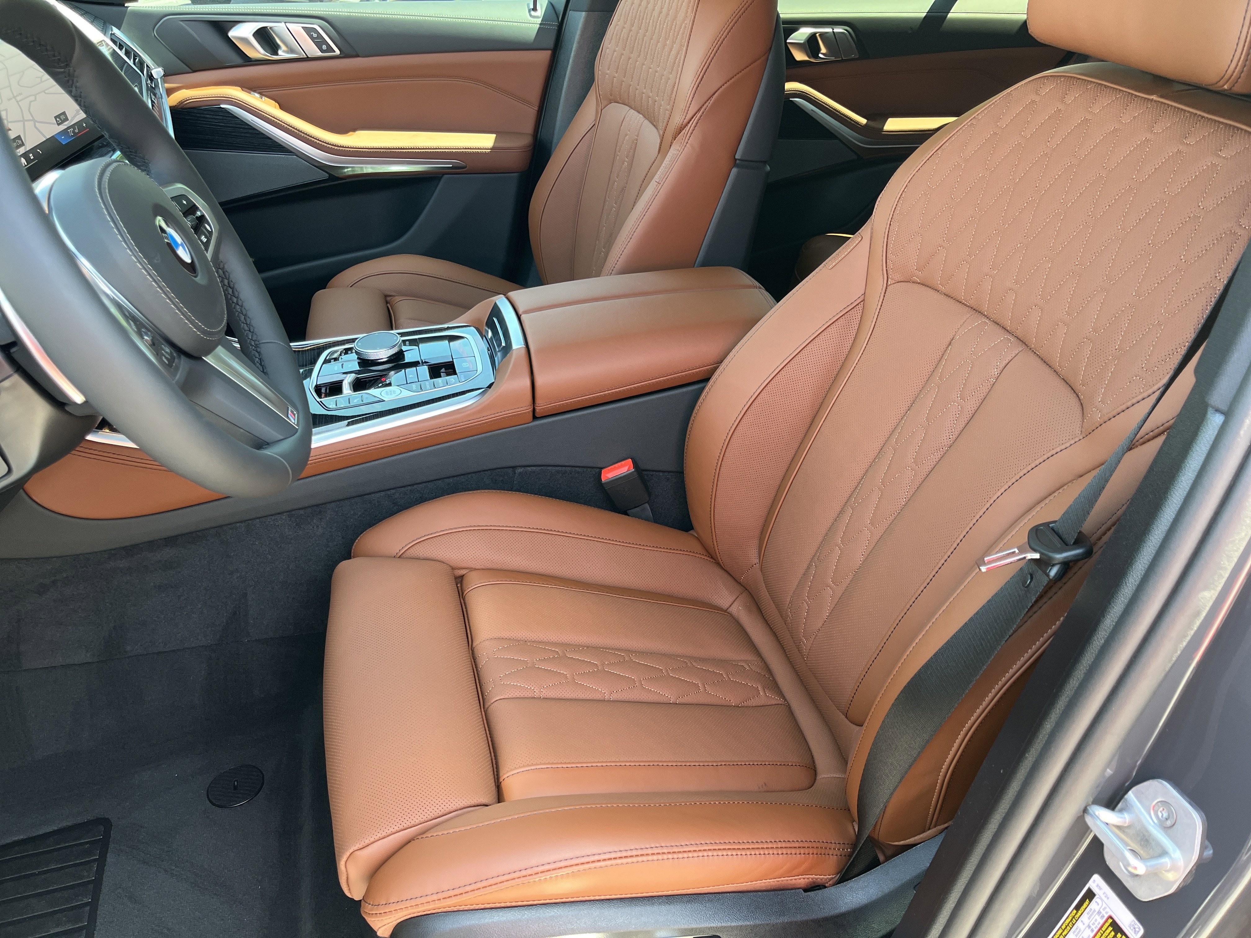 New 2026 BMW X5 xDrive40i w/ M Sport Package AWD/4WD image 17