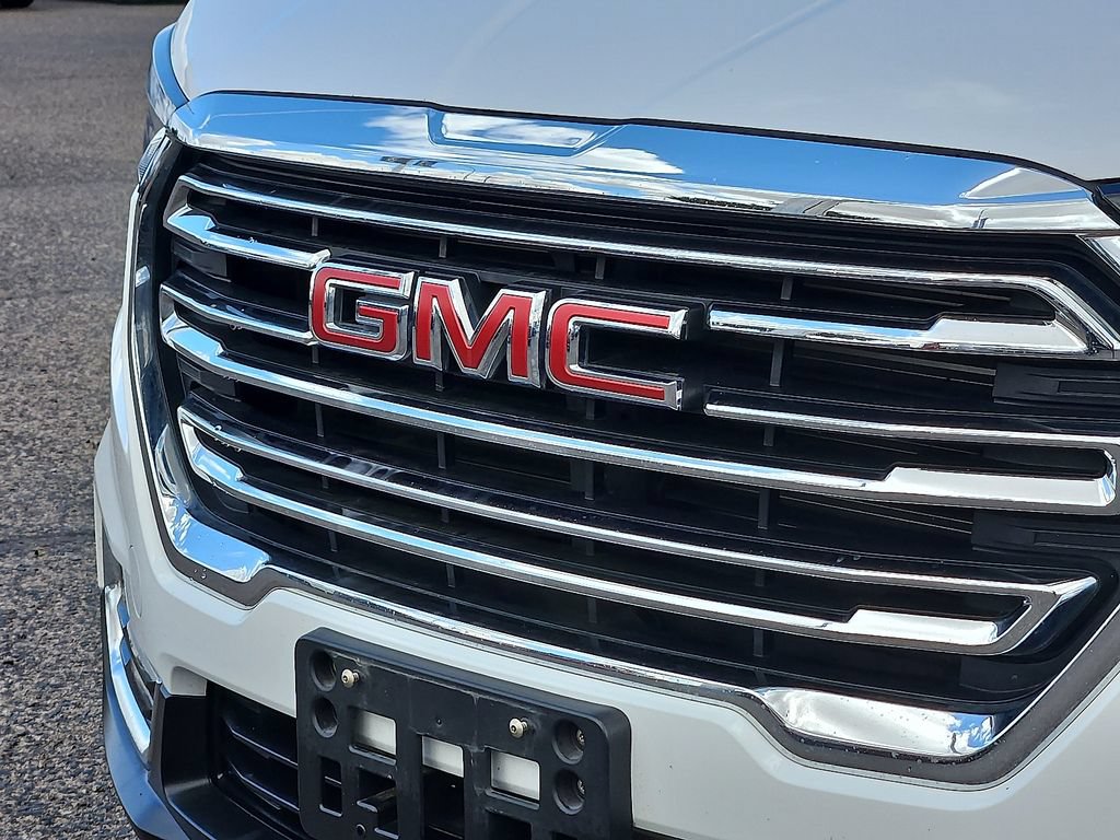 Used 2024 GMC Terrain SLT AWD/4WD image 7