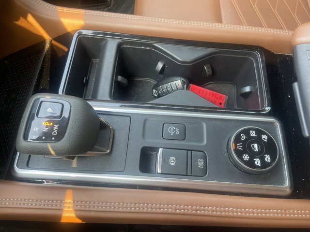 Used 2022 Nissan Pathfinder Platinum w/ Cargo Package image 30