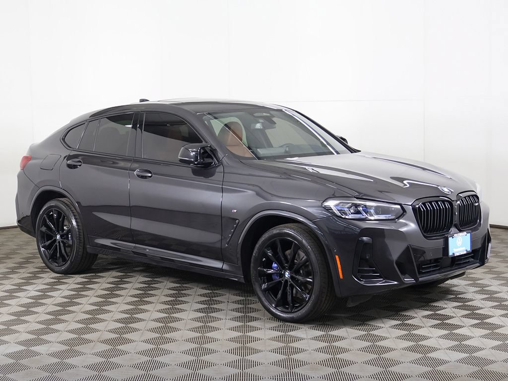 Used 2024 BMW X4 M40i AWD/4WD image 2
