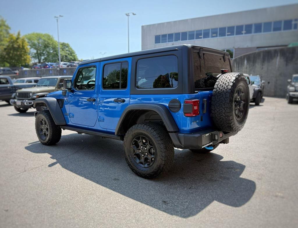 Used 2023 Jeep Wrangler Unlimited Rubicon 4xe AWD/4WD image 12