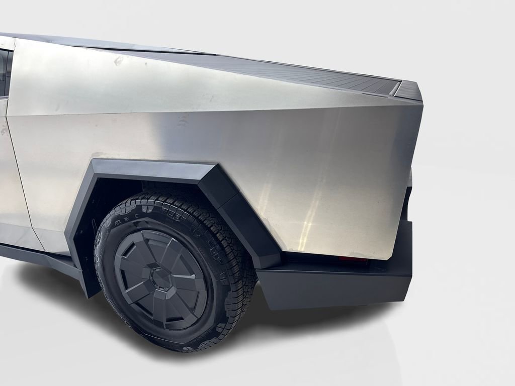 Used 2024 Tesla Cybertruck AWD Crew Cab image 17