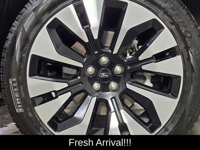 Used 2026 Ford Explorer Platinum w/ LUX Leather Package AWD/4WD image 10