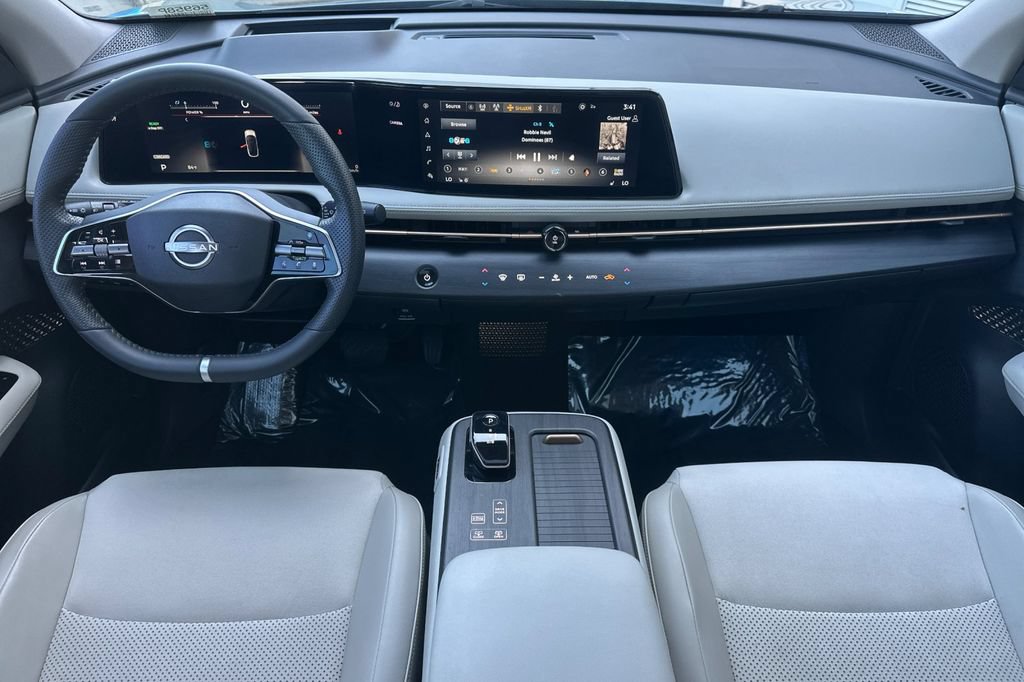 Used 2024 Nissan Ariya FWD image 12