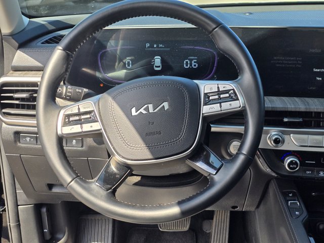 Used 2024 Kia Telluride EX w/ EX Captain's Chair Package FWD image 18