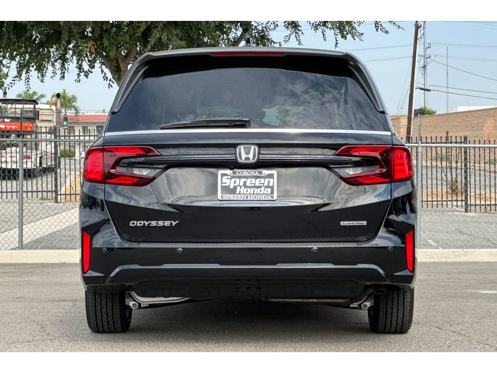 New 2025 Honda Odyssey Touring image 5